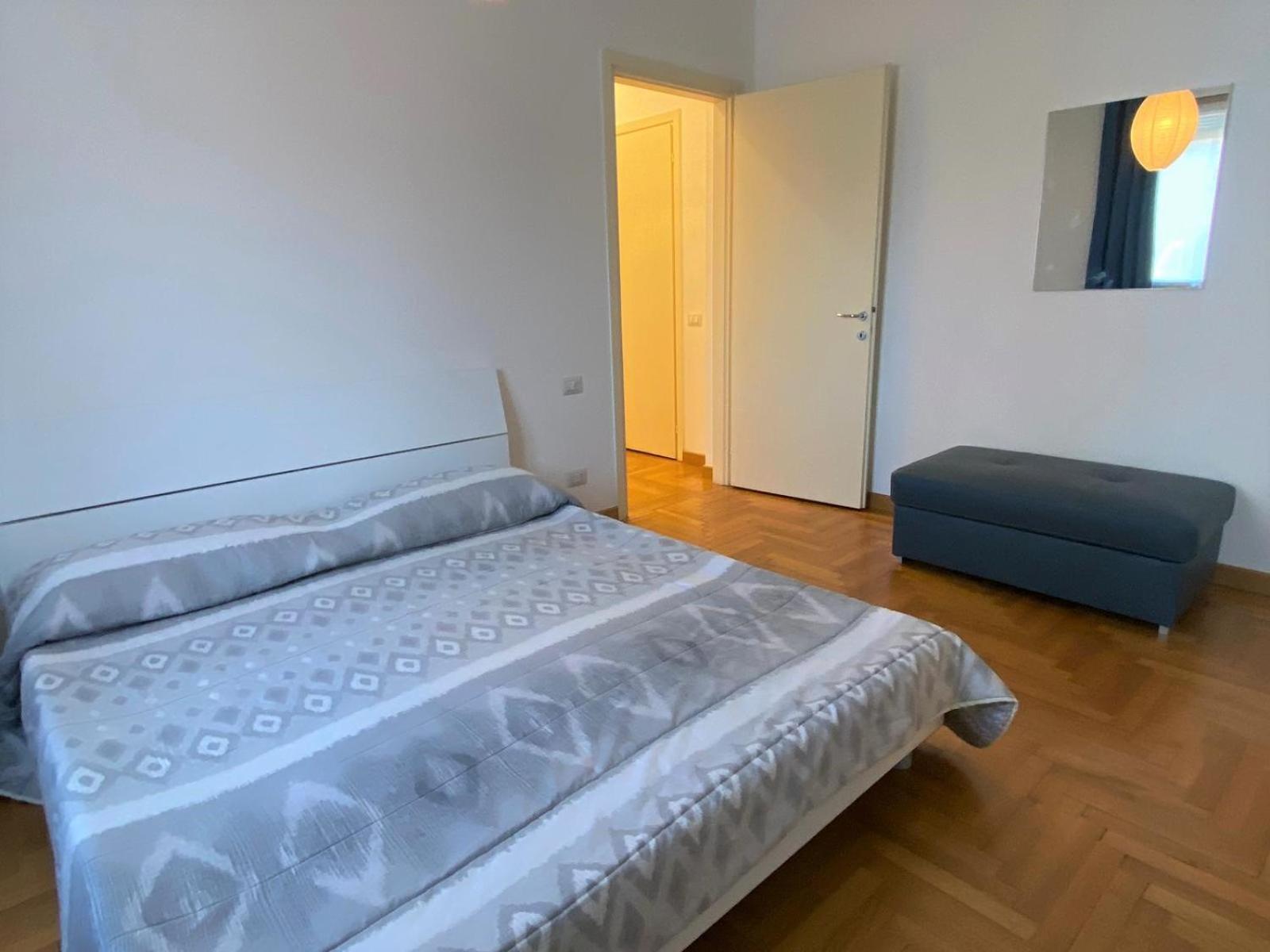 The Little Duck - Modern Apartment With Balcony Como Exterior photo